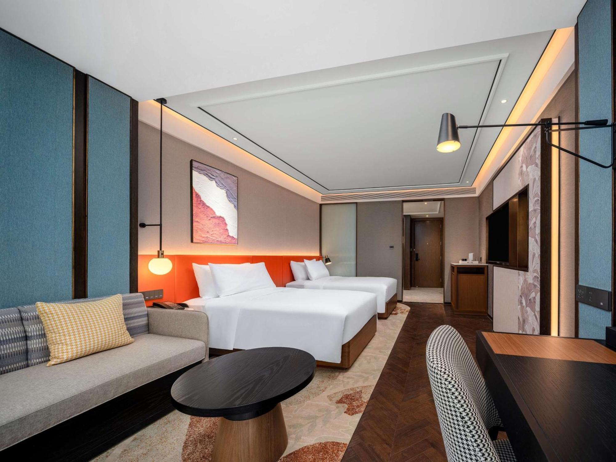 Hilton Garden Inn Beijing Guomao Exterior photo
